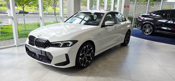 BMW 330e 2.0 16V TURBO HÍBRIDO M SPORT AUTOMÁTICO